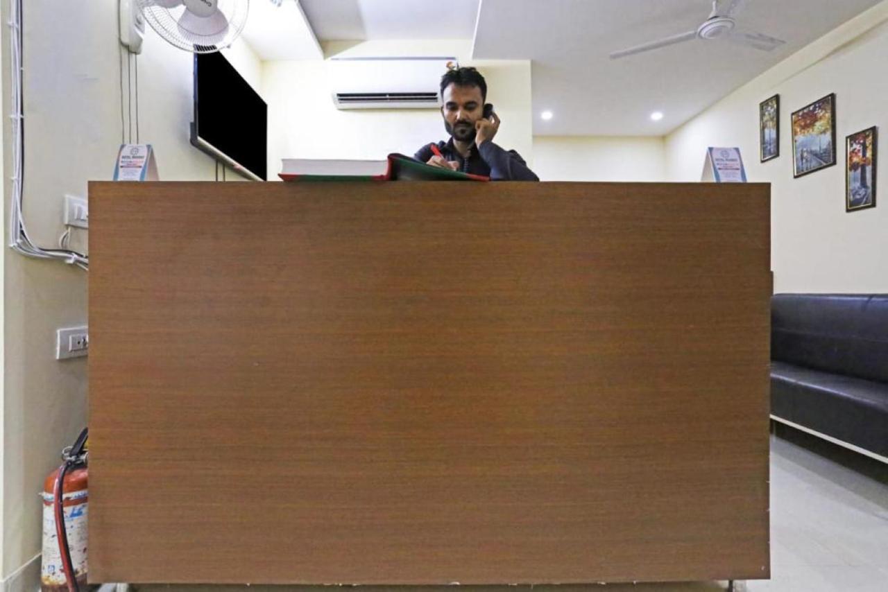 Hotel Mannat Bhera Enclave Yeni Delhi Dış mekan fotoğraf