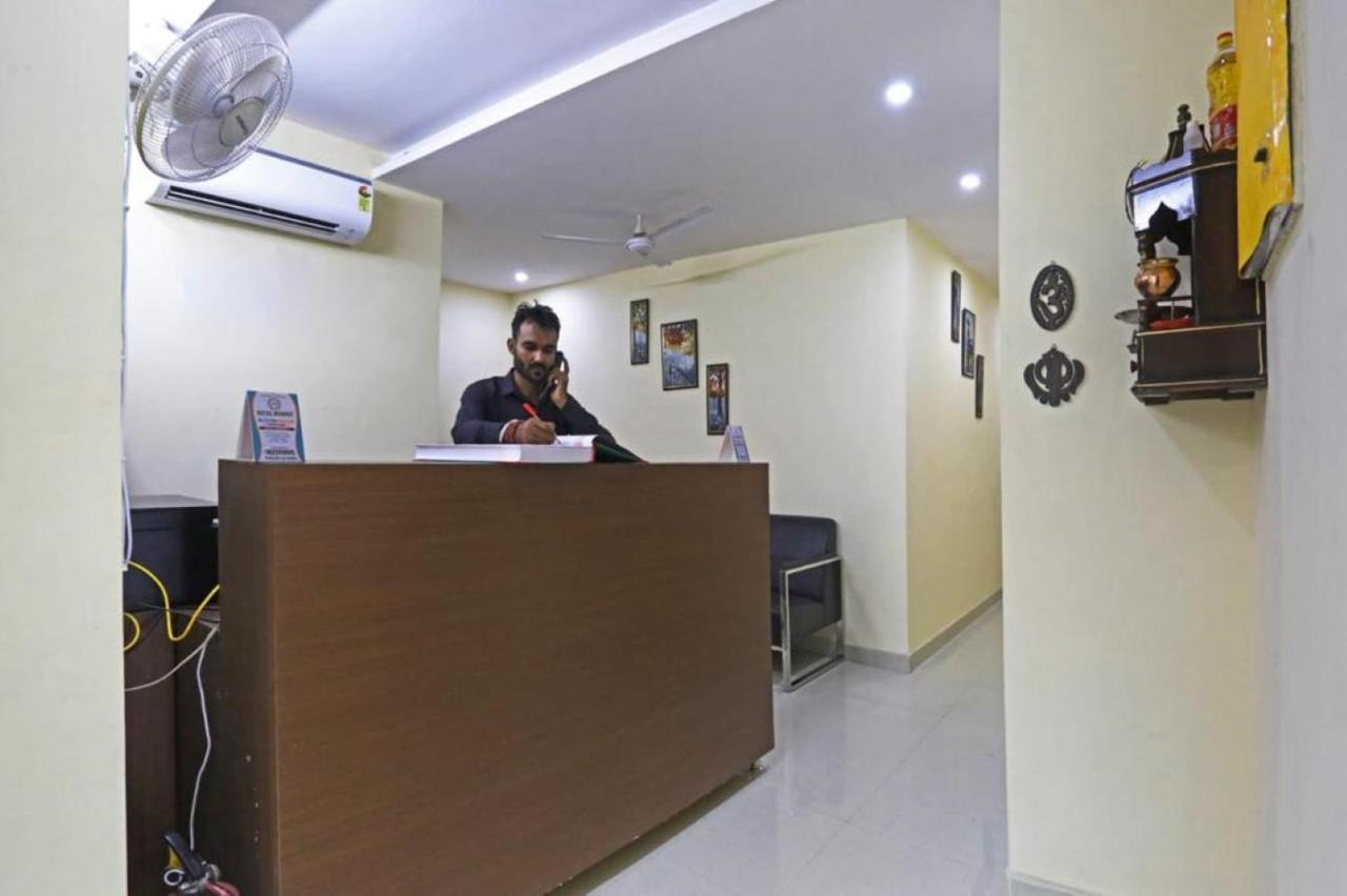 Hotel Mannat Bhera Enclave Yeni Delhi Dış mekan fotoğraf